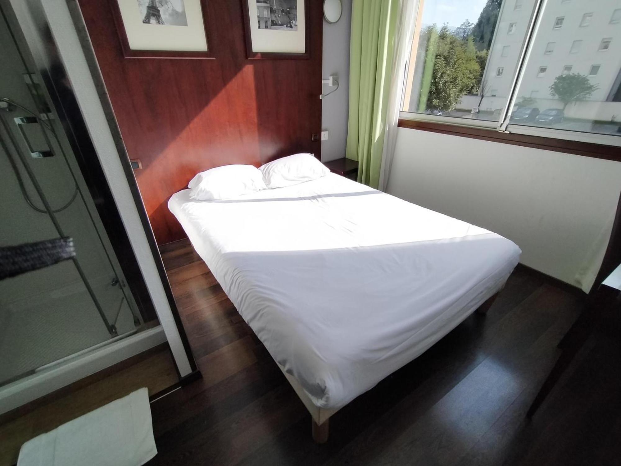 Hotel Du Centre 안마스 외부 사진